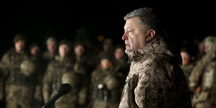 Порошенко: Мы должны поддержать растущий спрос на украинское оружие
