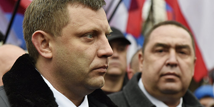 Захарченко и Плотницкий взяли курс на интеграцию с Россией Захарченко и Плотницкий взяли курс на интеграцию с Россией