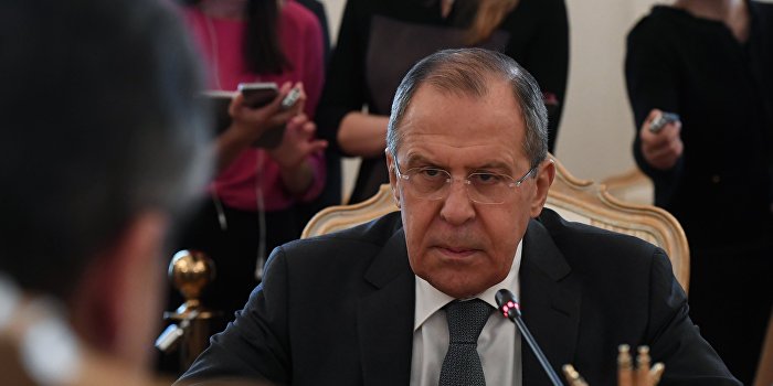 Лавров призвал Киев прекратить блокаду Донбасса Лавров призвал Киев прекратить блокаду Донбасса