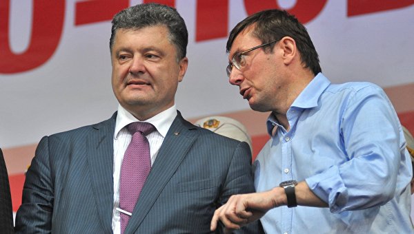 Зачем Порошенко меняет Луценко на Шокина: четыре версии Зачем Порошенко меняет Луценко на Шокина: четыре версии