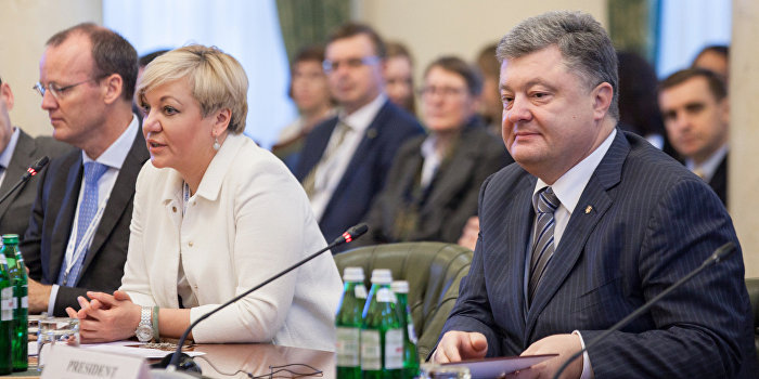 Источник: Гонтарева подала Порошенко заявление об отставке Источник: Гонтарева подала Порошенко заявление об отставке
