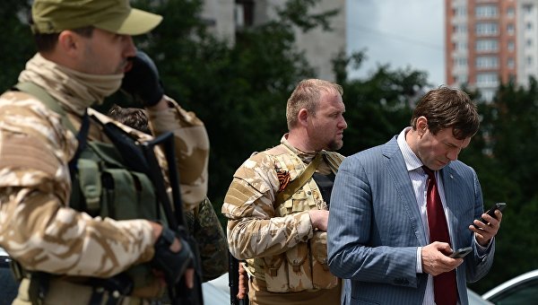 Олег Царев: «Американского флага на здании СБУ уже нет, но США полностью контролируют украинские спецслужбы» Олег Царев: «Американского флага на здании СБУ уже нет, но США полностью контролируют украинские спецслужбы»