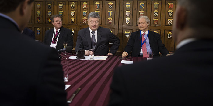 Порошенко призвал Британию упростить визовый режим с Украиной Порошенко призвал Британию упростить визовый режим с Украиной