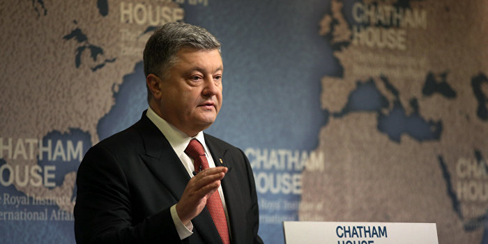 Порошенко: В Донбассе идет горячая война Порошенко: В Донбассе идет горячая война