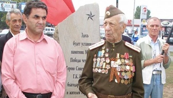 Нацистский реванш: чем мешает маршал Жуков одесским радикалам Нацистский реванш: чем мешает маршал Жуков одесским радикалам
