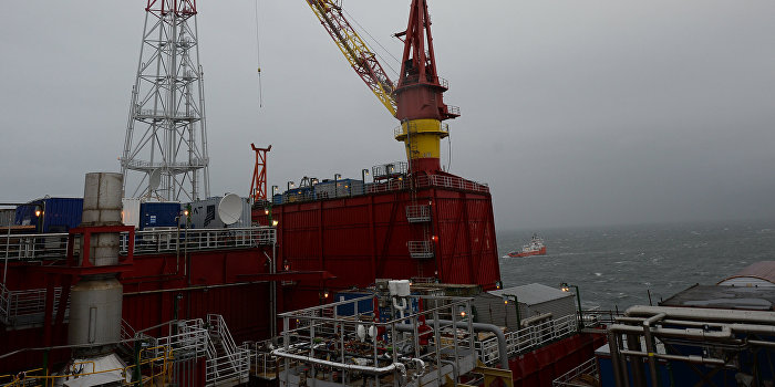 Нефть резко подорожала после заявления России и Саудовской Аравии Нефть резко подорожала после заявления России и Саудовской Аравии