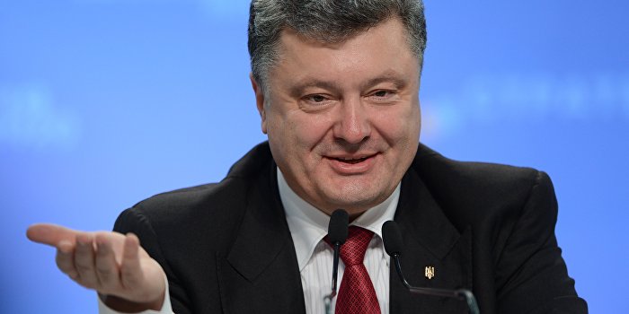 Порошенко в Твиттере призвал ЕС срочно дать «безвиз» Украине