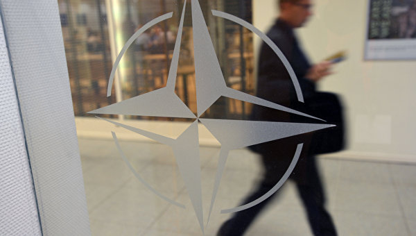 Украина и НАТО: Запад обеспечил себе свободу маневра Украина и НАТО: Запад обеспечил себе свободу маневра