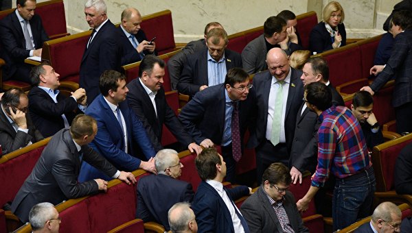 Политологи: Янукович будет осужден, но в тюрьму не сядет Политологи: Янукович будет осужден, но в тюрьму не сядет