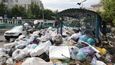Садовый предложил готовить камеры в тюрьмах для организаторов мусорной блокады Львова