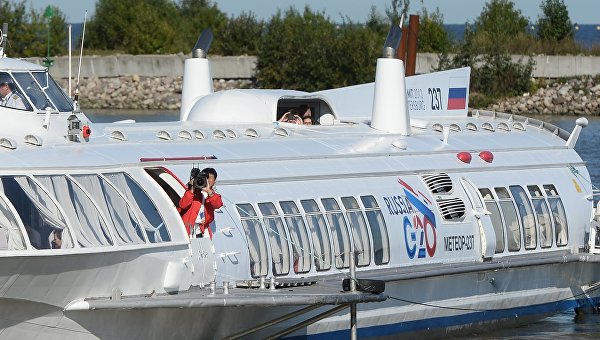 Верните Днепру крылья Верните Днепру крылья