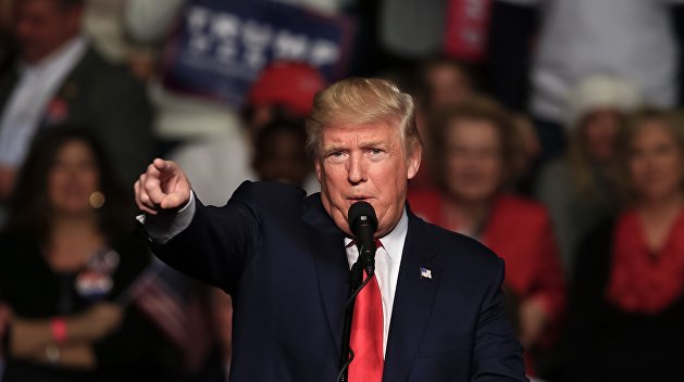 New York Times: Трамп отправил в отставку своего пресс-секретаря New York Times: Трамп отправил в отставку своего пресс-секретаря