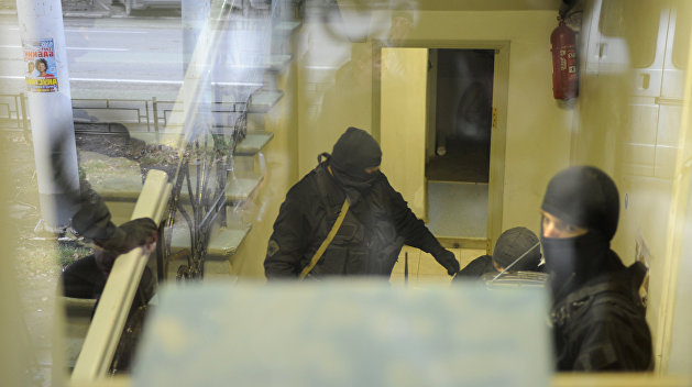 На Украине правоохранители пришли с обысками к киберактивистам