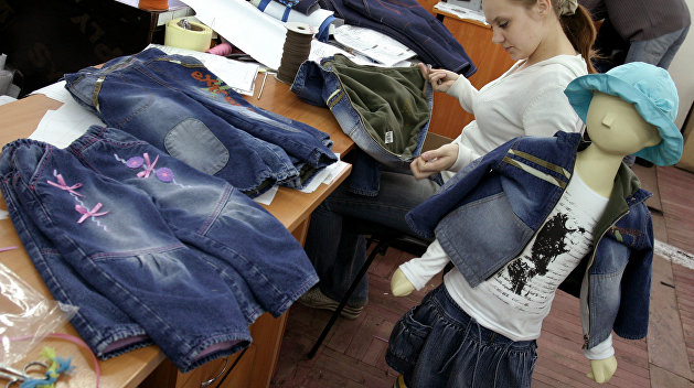 На Украине могут запретить продавать джинсы Gloria Jeans На Украине могут запретить продавать джинсы Gloria Jeans