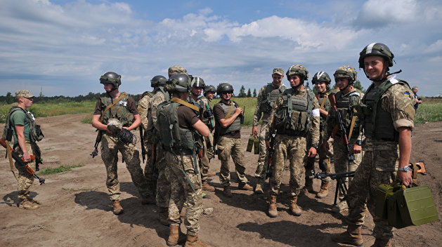 Американцы потренировали украинцев для войны в Донбассе Американцы потренировали украинцев для войны в Донбассе