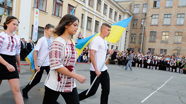 Украина: бунт нацменьшинств за право учиться на родном языке Украина: бунт нацменьшинств за право учиться на родном языке