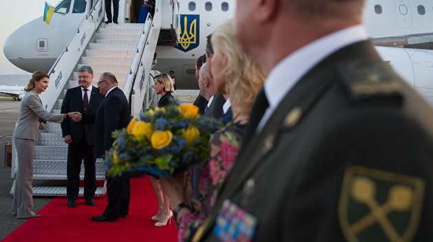 Саакашвили сообщил о попытке грузинских властей «опустить» Порошенко Саакашвили сообщил о попытке грузинских властей «опустить» Порошенко