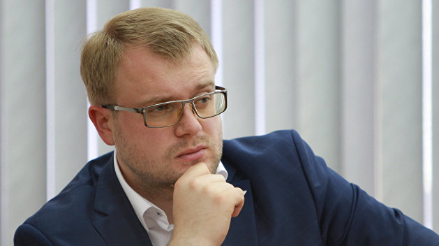 В Крыму высмеяли планы Киева транслировать украинские каналы В Крыму высмеяли планы Киева транслировать украинские каналы