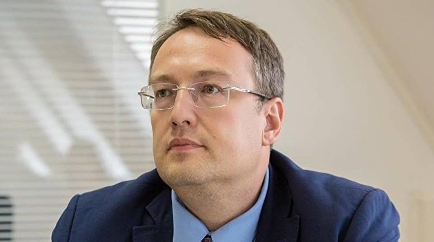Вакханалия насилия: Геращенко раскритиковал протесты на Банковой