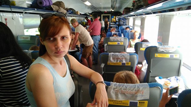 В Украине скоростные поезда идут так быстро, что можно ехать стоя В Украине скоростные поезда идут так быстро, что можно ехать стоя