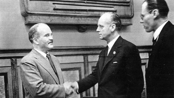 Якуб Корейба: Доживи Пилсудский до 1939 года, Польша и Германия провели бы парад на Красной площади Якуб Корейба: Доживи Пилсудский до 1939 года, Польша и Германия провели бы парад на Красной площади