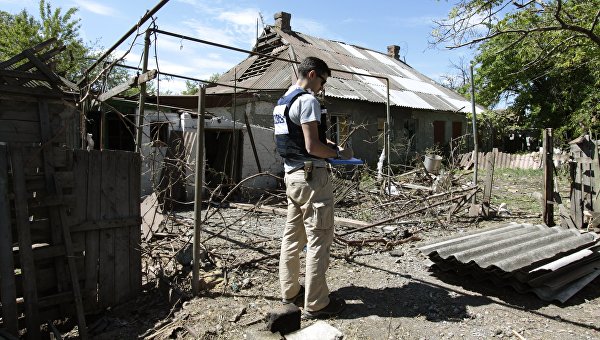 Россия проложила для Донбасса «Дорогу жизни» Россия проложила для Донбасса «Дорогу жизни»
