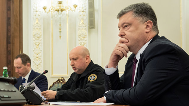 НАБУ отказалось расследовать узурпацию власти Порошенко во время военного положения