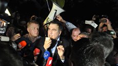 Польские эксперты: если Саакашвили как реформатор окажется эффективней Порошенко, Запад сделает ставку на Михо