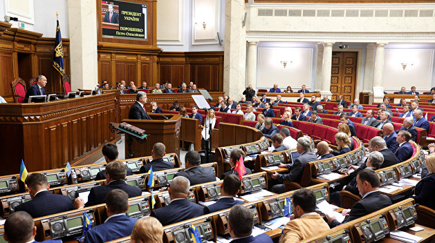 В Раде задумали возобновить торговлю с Донбассом В Раде задумали возобновить торговлю с Донбассом