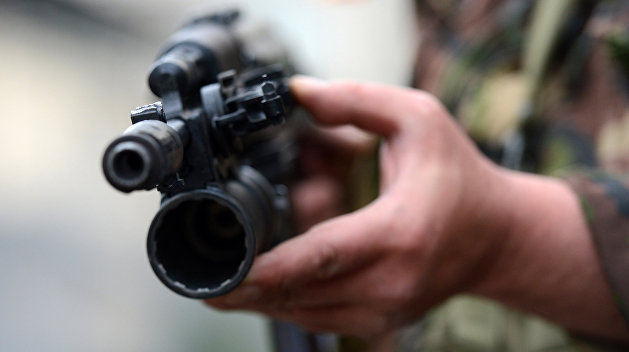 На востоке Украины обстреляли поезд с атошниками На востоке Украины обстреляли поезд с атошниками