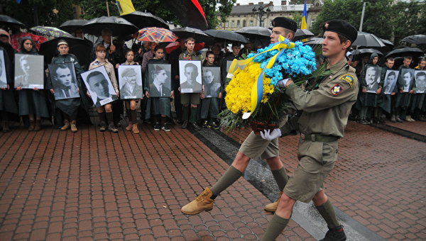 Антисоветский фронт: как в украинских школах отметили «Неделю УПА» Антисоветский фронт: как в украинских школах отметили «Неделю УПА»