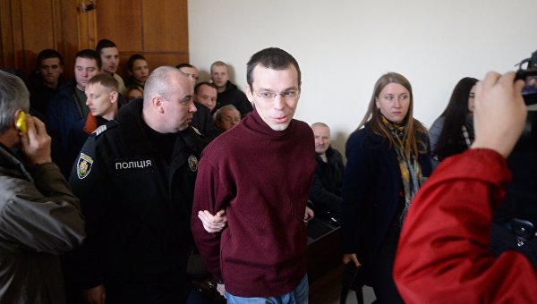 Свобода слова за решеткой. Как режим Порошенко сажает в тюрьму за критику власти Свобода слова за решеткой. Как режим Порошенко сажает в тюрьму за критику власти