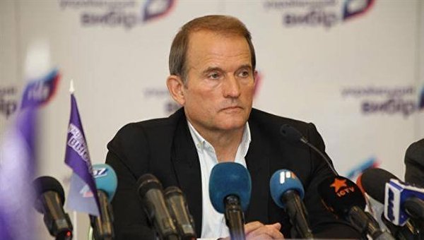 Игра на троих. Выход из «Оппоблока» Бойко и Лёвочкина нарушает планы Порошенко Игра на троих. Выход из «Оппоблока» Бойко и Лёвочкина нарушает планы Порошенко
