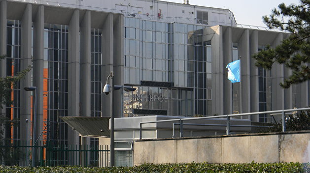 Интерпол объявил в розыск беглого судью Чауса Интерпол объявил в розыск беглого судью Чауса