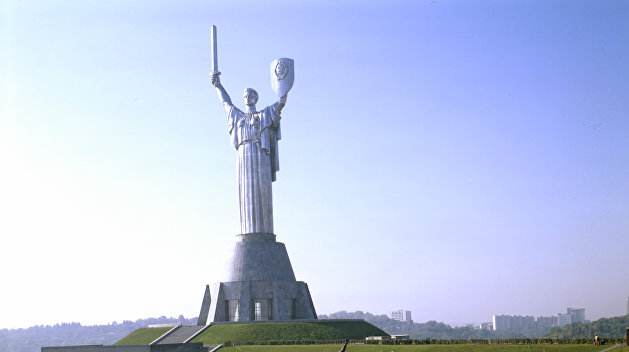Очень неудобный праздник Очень неудобный праздник