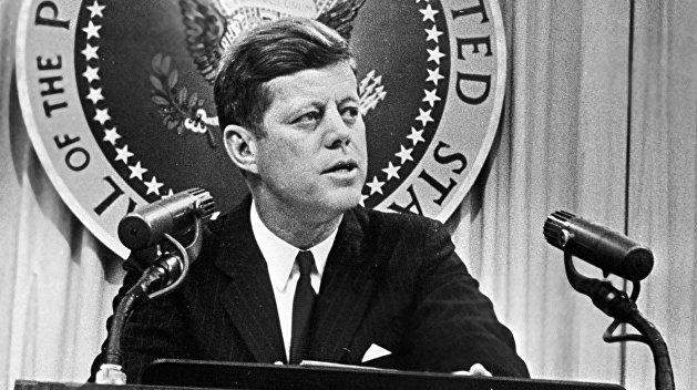 «Невротический маньяк» или интриги вице-президента: в США рассекретили почти три тысячи документов об убийстве Кеннеди - RT «Невротический маньяк» или интриги вице-президента: в США рассекретили почти три тысячи документов об убийстве Кеннеди - RT