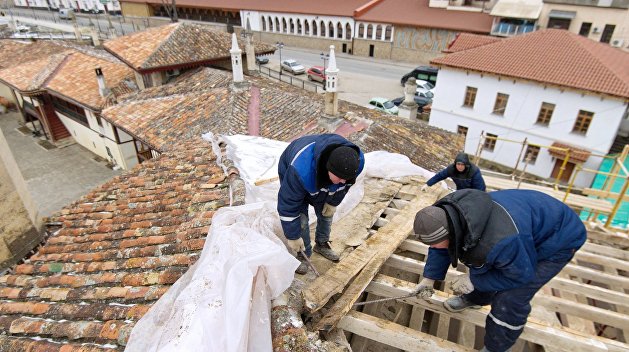 Украинский Минкульт потребовал прекратить реставрацию Ханского дворца Бахчисарая Украинский Минкульт потребовал прекратить реставрацию Ханского дворца Бахчисарая