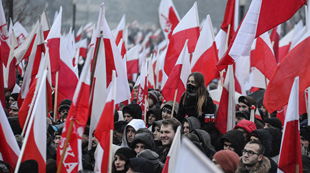 Gazeta Wyborcza: Никто сейчас не даст Варшаве больше, чем Москва