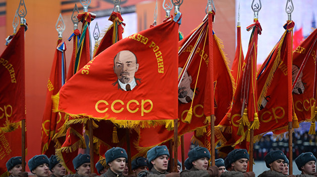 Советский песенный флешмоб объединил Донецк, Мариуполь, Николаев, Москву и Кишинев Советский песенный флешмоб объединил Донецк, Мариуполь, Николаев, Москву и Кишинев