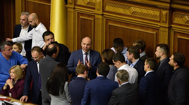 Дорогие экс-депутаты: во что обойдутся украинцам бывшие парламентарии