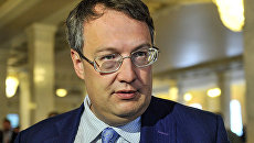 Геращенко назвал незаконным решение суда по блокировке сотен сайтов