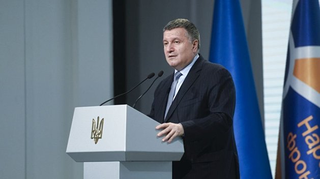 Корнейчук: Аваков проиграл, потому что не знал, куда целовать Коломойского Корнейчук: Аваков проиграл, потому что не знал, куда целовать Коломойского