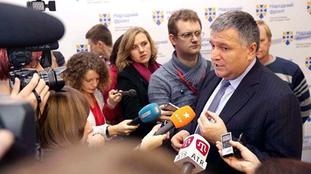 Лавринович: Существование двух центров власти пагубно для страны Лавринович: Существование двух центров власти пагубно для страны