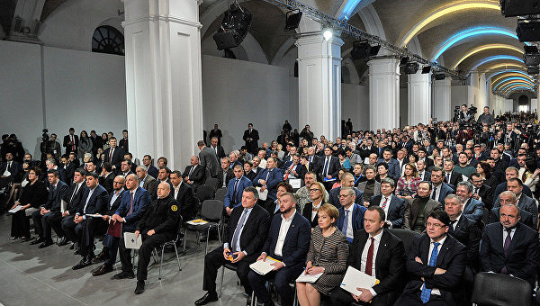 Хаос и истерия: Украинская политическая элита накануне выборов Хаос и истерия: Украинская политическая элита накануне выборов