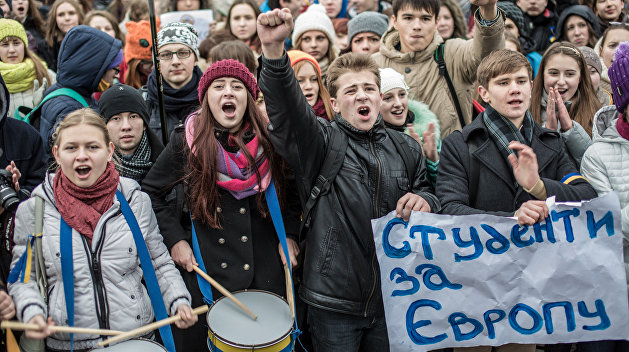 Молодежь Украины: попытка к бегству Молодежь Украины: попытка к бегству