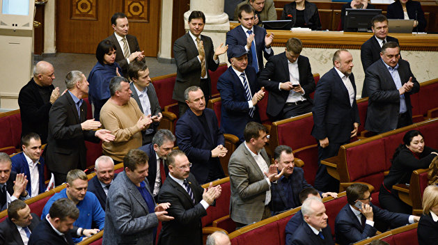 Политолог: Закон об Антикоррупционном суде коррупцию на Украине не одолеет Политолог: Закон об Антикоррупционном суде коррупцию на Украине не одолеет