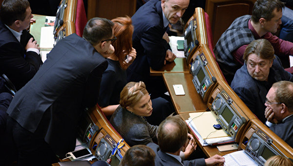Парад самоубийц в украинской политике Парад самоубийц в украинской политике