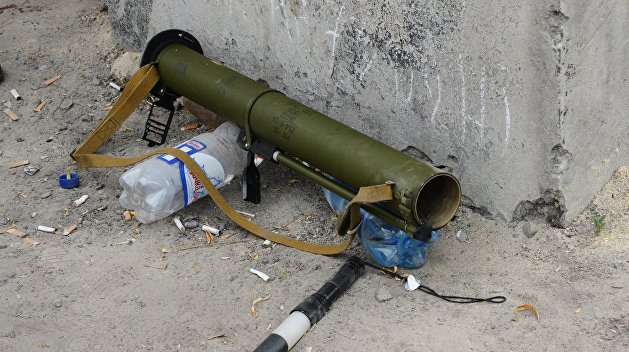 В Чернигове задержан контрактник, торговавший оружием В Чернигове задержан контрактник, торговавший оружием