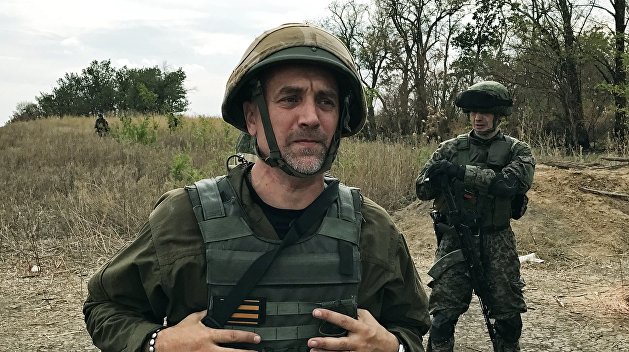 Захар Прилепин: «Российско-оккупационно-террористические войска» Захар Прилепин: «Российско-оккупационно-террористические войска»