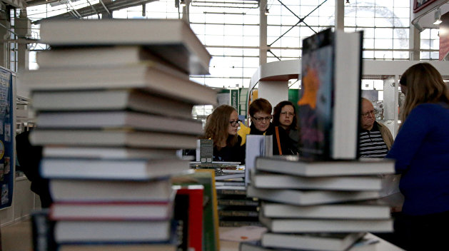Главным по уничтожению русских книг назначили Госкомтелерадио Украины Главным по уничтожению русских книг назначили Госкомтелерадио Украины